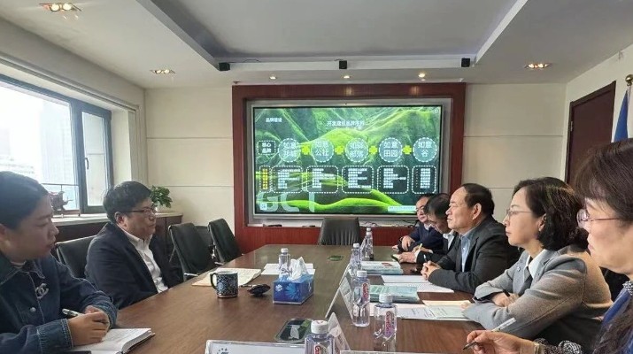 春潮涌動，使命催征。全國兩會勝利閉幕后，3月11日至13日，全國政協委員，甘肅文旅集團黨委書記、董事長石培文帶領集團黨委副書記、總經理馬文玫、集團分管負責同志及相關子公司負責人，以“開局即決戰、起步即